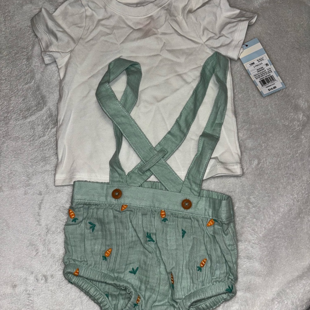 Cat & Jack White and Green Kids Matching Set